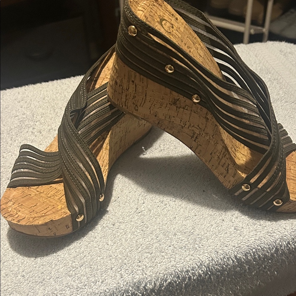 Stylish Women's Wedge Sandals